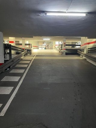 Garaje en venta en Sants-Badal en Barcelona