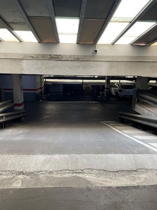 Garaje en venta en Sants-Badal en Barcelona