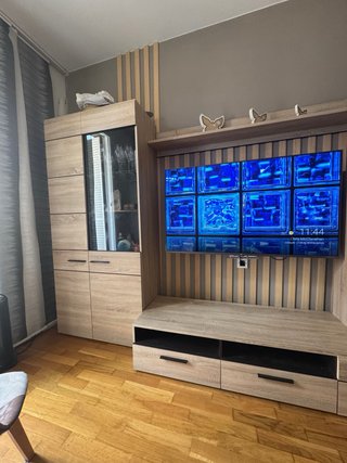 Mueble de comedor roble y cristal
