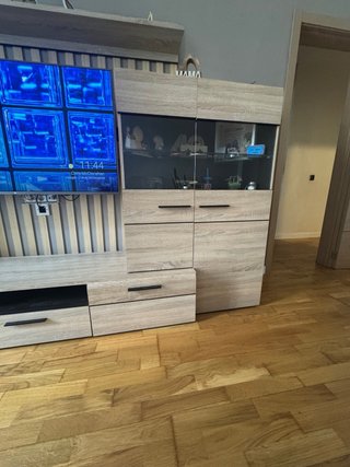 Mueble de comedor roble y cristal