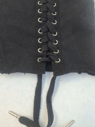 Falda vaquera negra con cordones T M. VER medidas