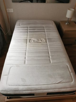 Cama articulada eléctrica con colchón