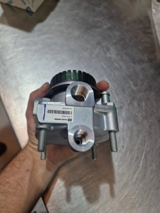 Válvula Knorr AC574AXY Multivía