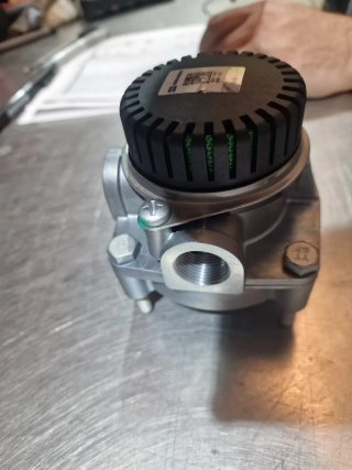 Válvula Knorr AC574AXY Multivía