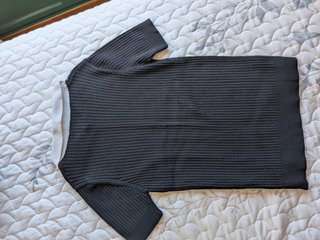 Top de punto cuello camisa negro y blanco
