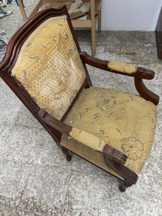 Sillón Luis XV madera y tela