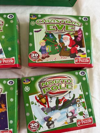 Maletin Pack 4 Puzzles Navidad 30 Piezas cada uno