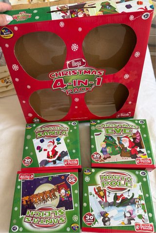 Maletin Pack 4 Puzzles Navidad 30 Piezas cada uno