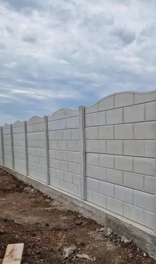 Moldes para vallas metálicos y plásticos