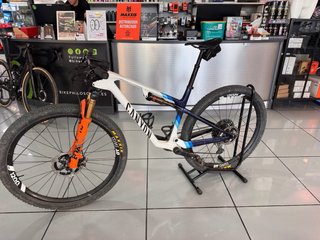Canyon Lux World Cup CFR Team