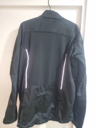 Chaqueta Softshell Crivit NegraEsta chaqueta softs