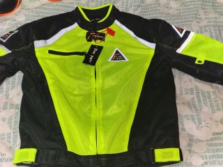 Chaqueta Moto amarilla