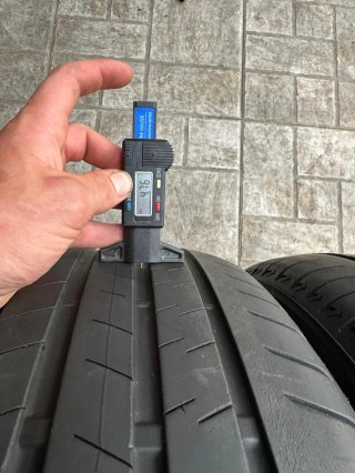 Neumáticos 245/50 R19 BRIDGESTONE
