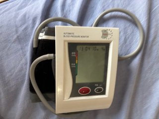 Tensiómetro digital automático de brazo