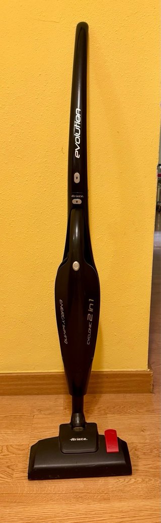 Aspiradora Escoba 2 en 1  ariete EVO 2