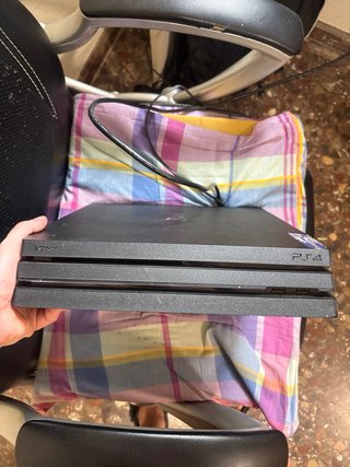 PlayStation 4 Pro (PS4 Pro) Negra 1 TB