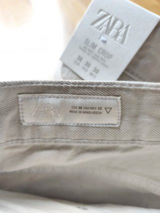 Zara Jeans Beige Crop