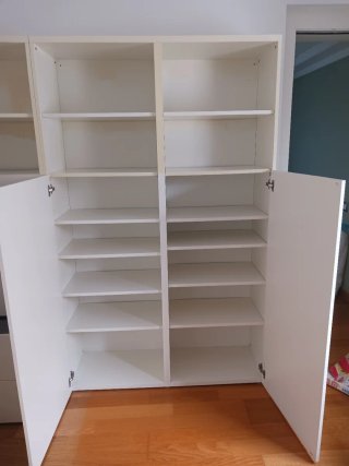 Librería Besta Blanca con Puertas