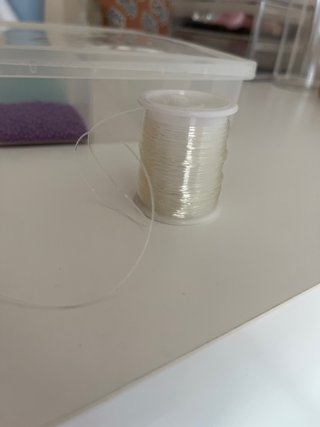 Caja para hacer pulseras y collares