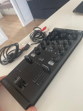 Native Instruments Kontrol Z1