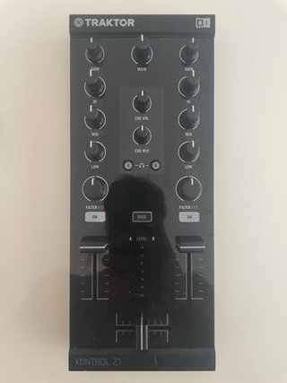 Native Instruments Kontrol Z1