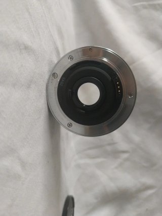 Olympus AF 28mm 1:2.8 Lente