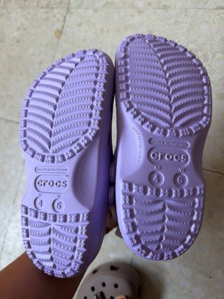 Crocs Morados Talla 36-37
