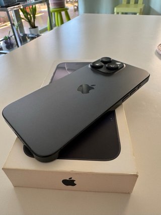 iPhone 16 Pro Max 94% Batería (IMPOLUTO)