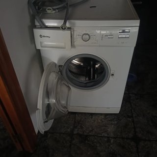 Lavadora y Nevera Beko