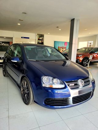 Volkswagen Golf R32 5p