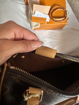 Louis Vuitton Nano Speedy Monogram Marrón