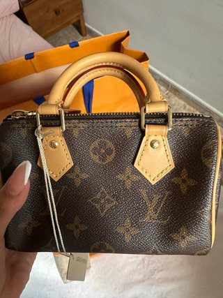 Louis Vuitton Nano Speedy Monogram Marrón