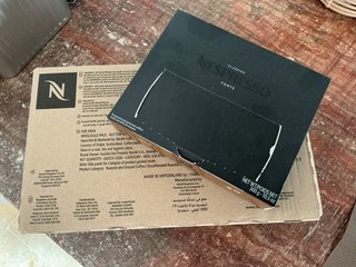 Cafetera Nespresso Zenius Pro + 12 Cajas Cápsulas