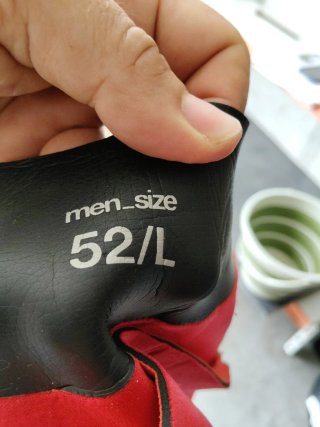 Traje de neopreno talla 52/L