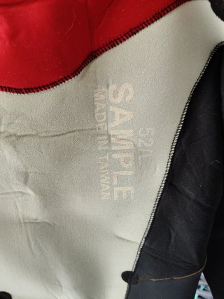 Traje de neopreno talla 52/L