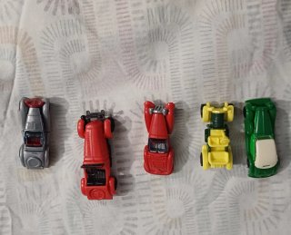 Sorpresa Kinder: Aerei e Auto