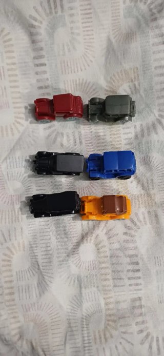 Sorpresa Kinder: Aerei e Auto