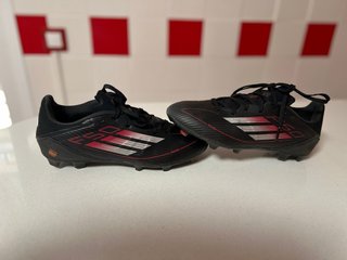 Botas de fútbol Adidas F50 tallas 40 y 38.