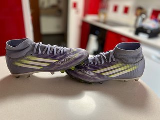 Botas de fútbol Adidas F50 tallas 40 y 38.