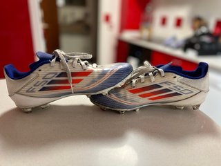 Botas de fútbol Adidas F50 tallas 40 y 38.
