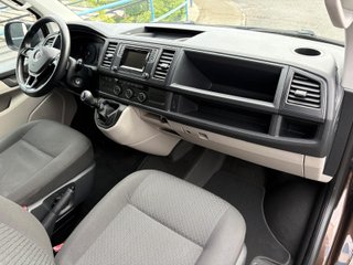 Volkswagen Caravelle 2016