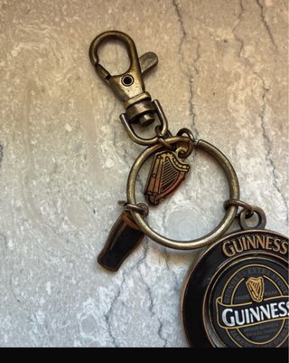 Portachiavi Guinness con Arpa e Boccale