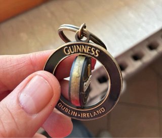 Portachiavi Guinness con Arpa e Boccale