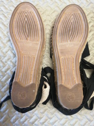 Zapatillas Baturro Negras y Beige