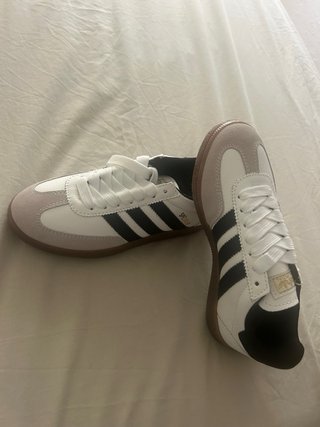 Zapatillas adidas no es original