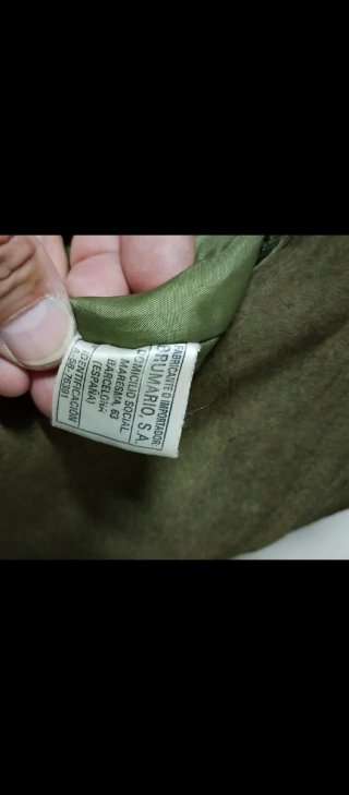 Chaqueta de piel verde oliva