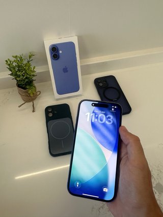 iPhone 16 128GB Ultramar - Como Nuevo