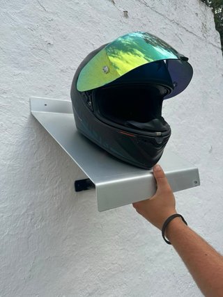 Soporte pared para casco moto