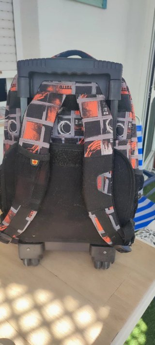 Mochila escolar ToTo con ruedas