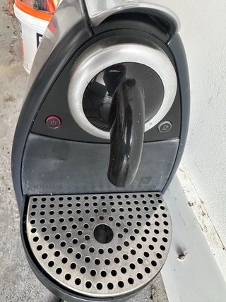 Cafetera Nespresso Krups Negra